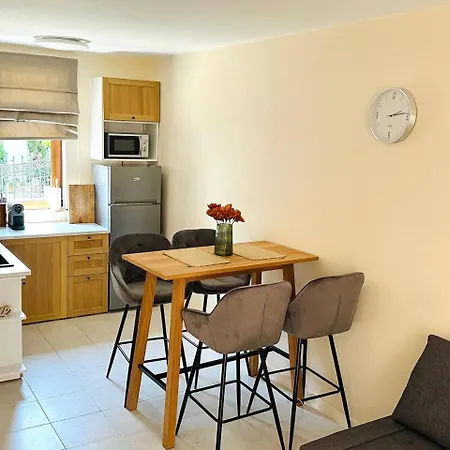 Marina Cozy 2-level Apartment Sveti Vlas